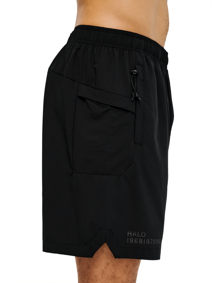 HALO SCOUT SHORTS, BLACK, model