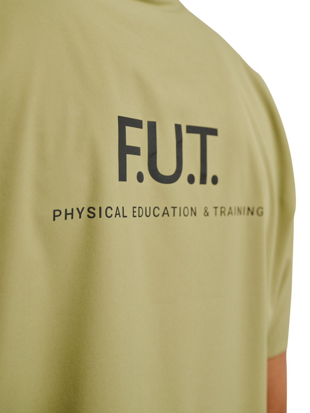 HALO SCOUT SS T-SHIRT, CEDAR, model