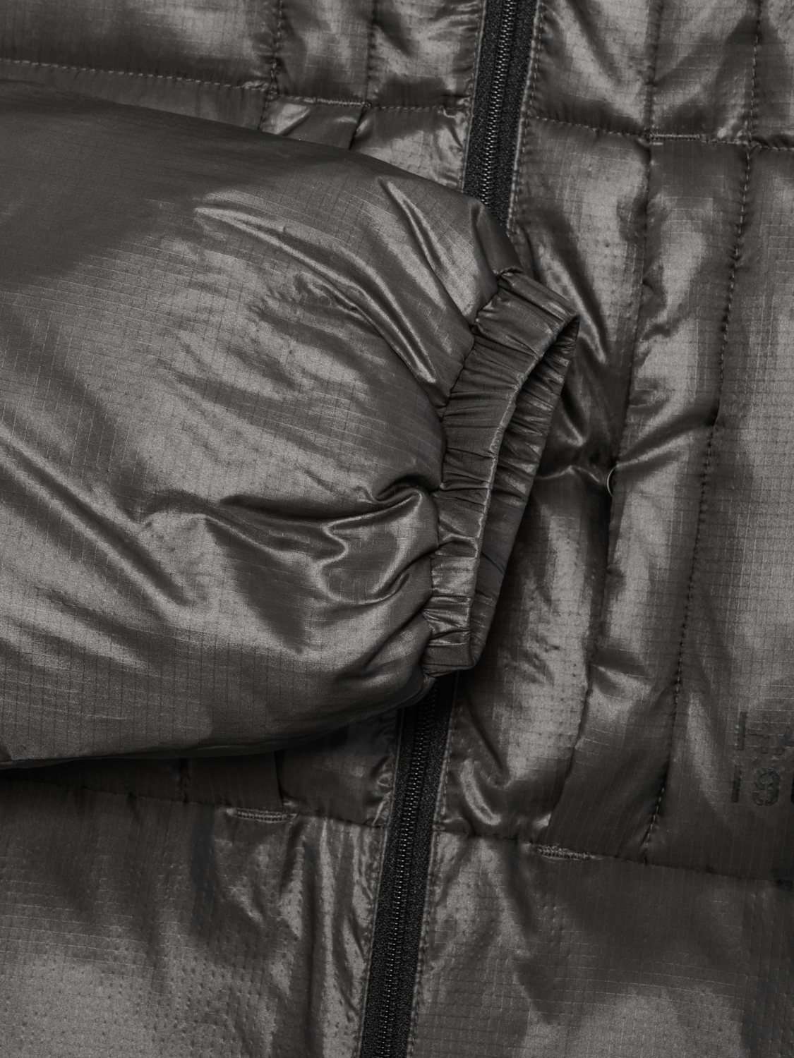 HALO TROOPER DOWN  JACKET, RAVEN, packshot