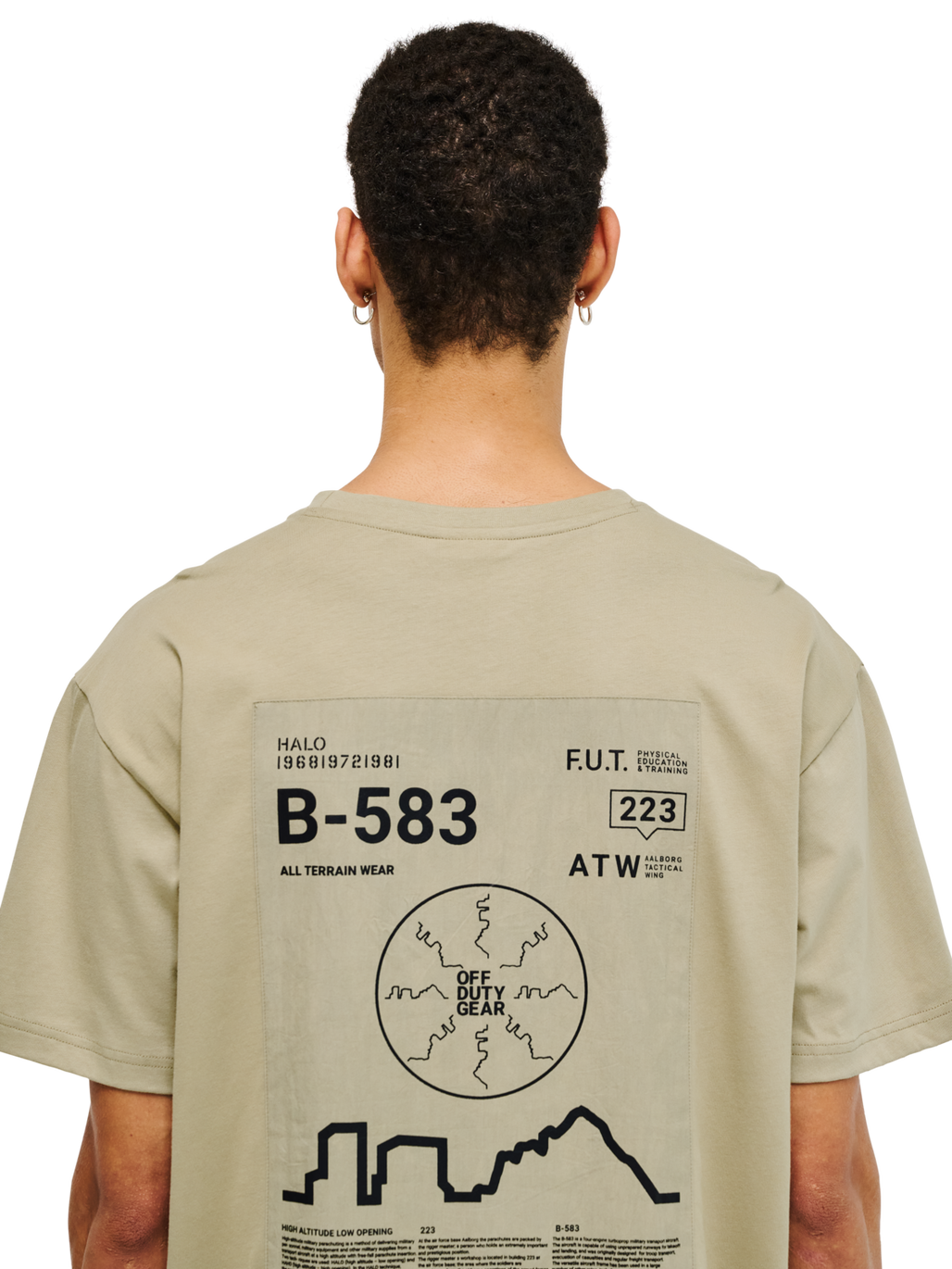 HALO GRAPHIC T-SHIRT 01, SENECA ROCK, model