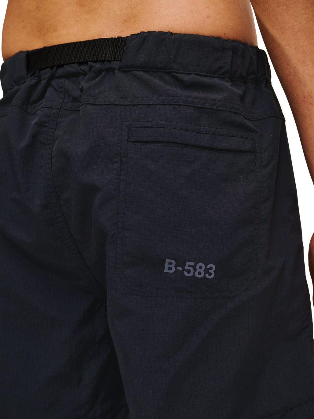 HALO ASSET SHORTS, BLACK, model