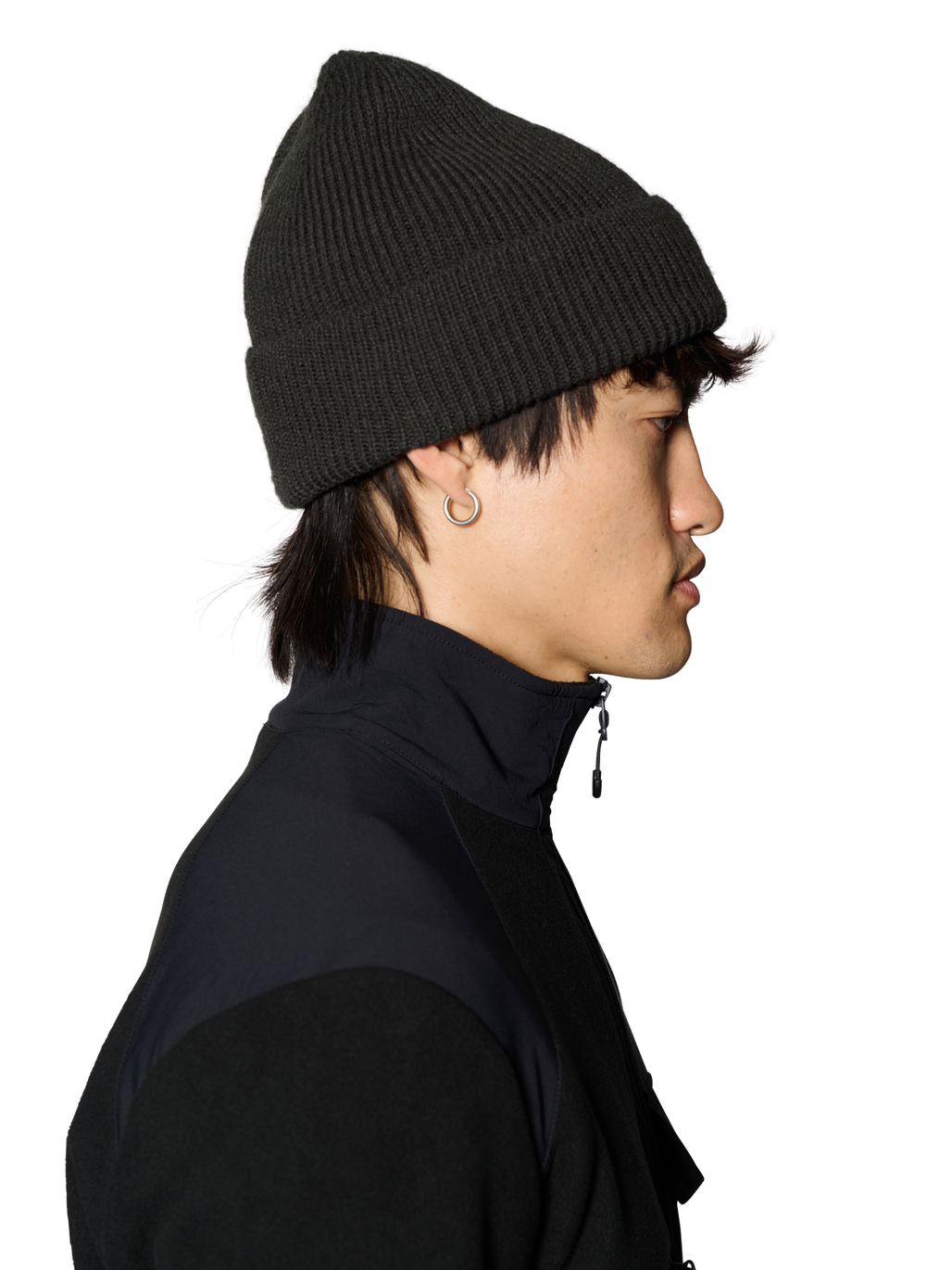 HALO WOOL MIX BEANIE, RAVEN, model