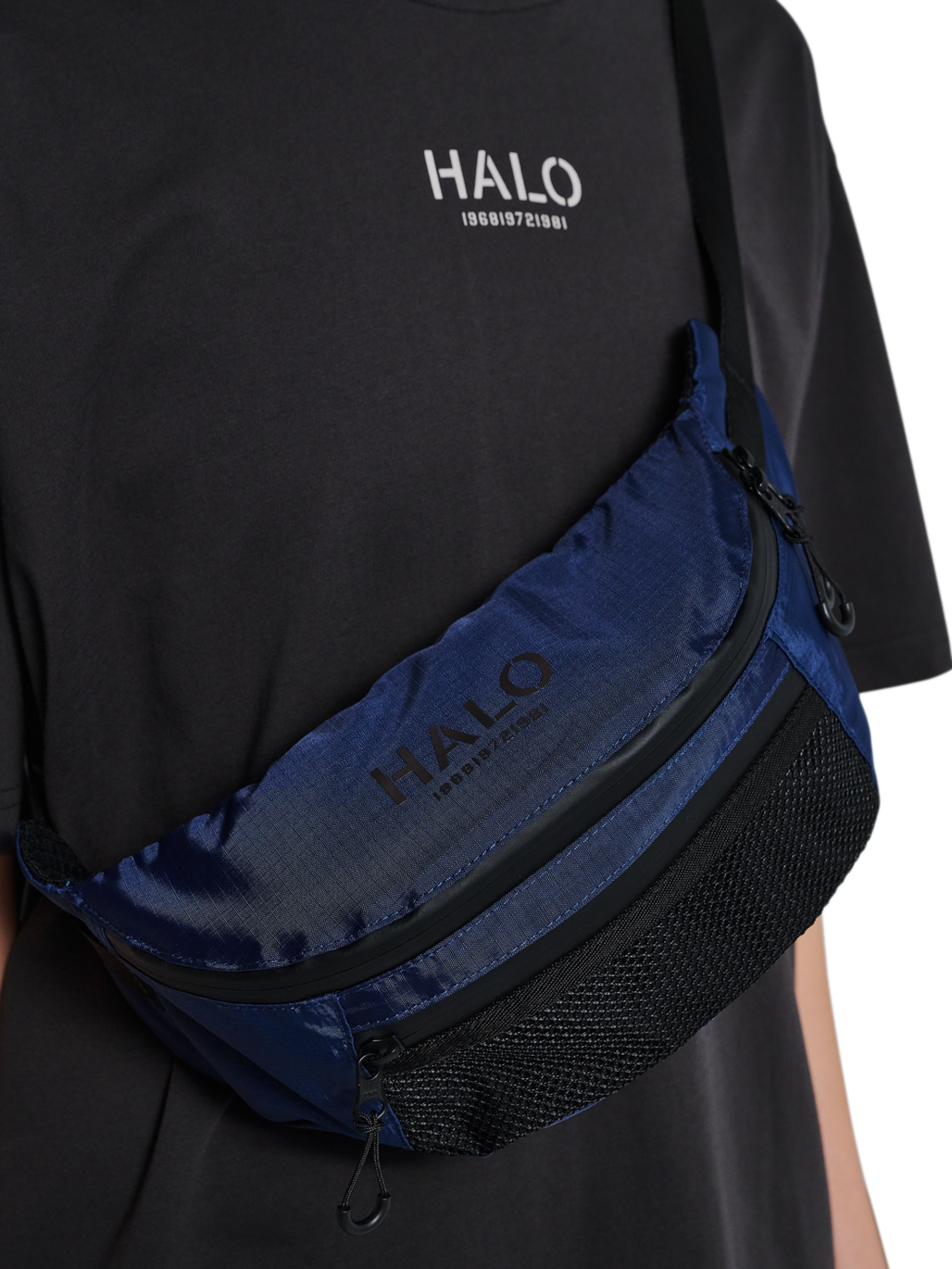 HALO CROSSBODY BAG, DEEP WELL, model