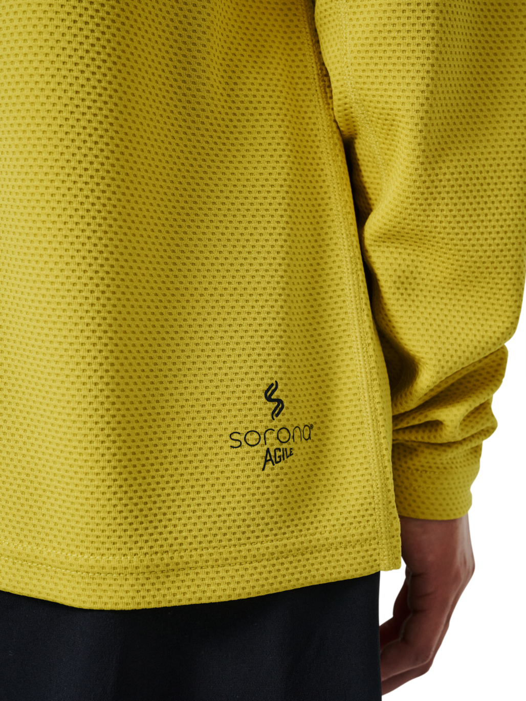 HALO SORONA HALF ZIP, WARM OLIVE, model