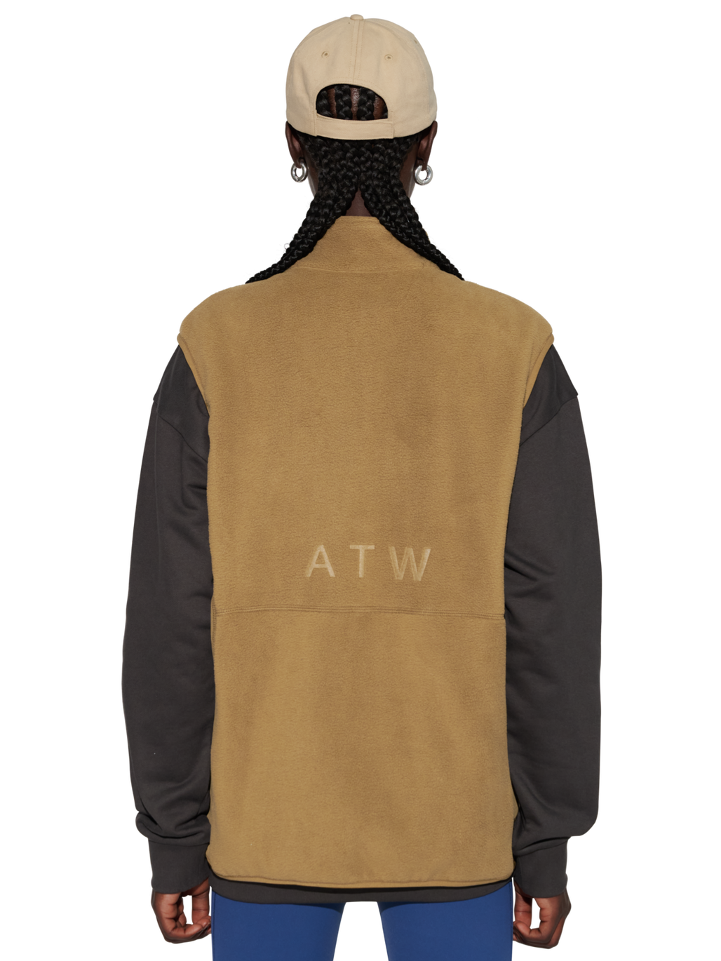 HALO ATW TEDDY FLEECE VEST, KANGAROO, model