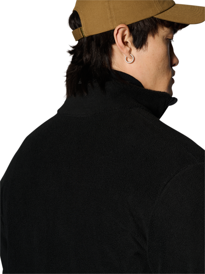 HALO ATW TEDDY FLEECE JACKET, BLACK, model