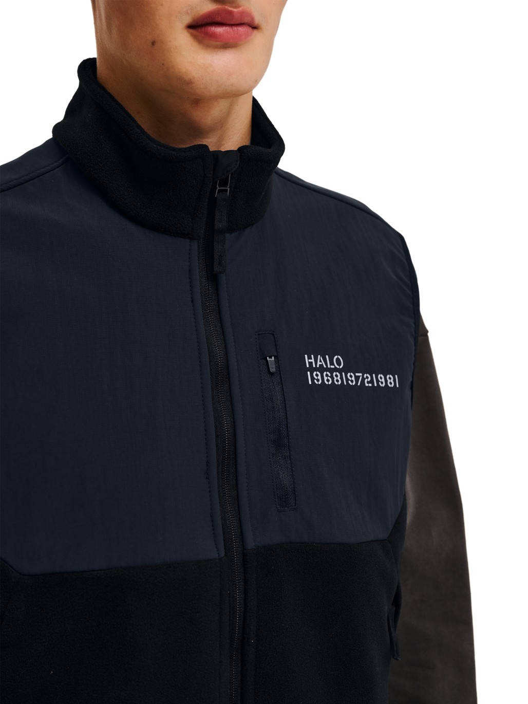 HALO BLOCKED FLEECE VEST, BLACK, model