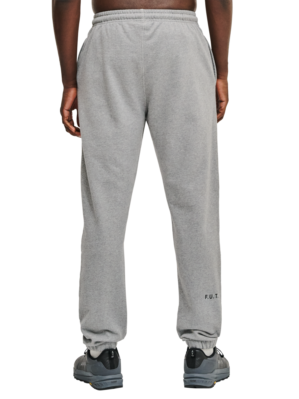 HALO ESSENTIAL SWEATPANTS, GREY MELANGE, model