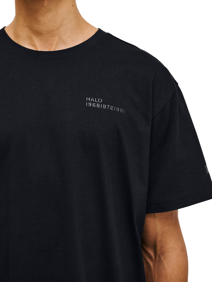 HALO GRAPHIC T-SHIRT, BLACK, model