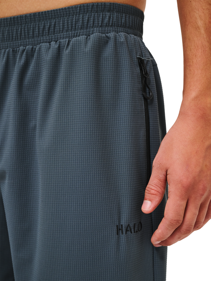 HALO APEX SHORTS, DARK SLATE, model