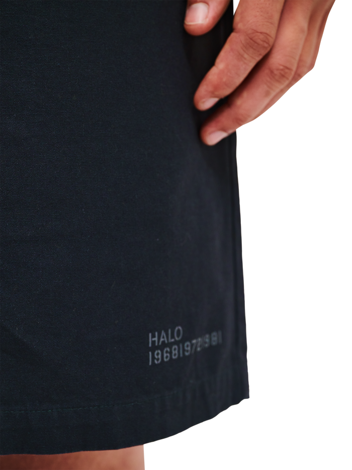 HALO COMMAND SHORTS, BLACK, model