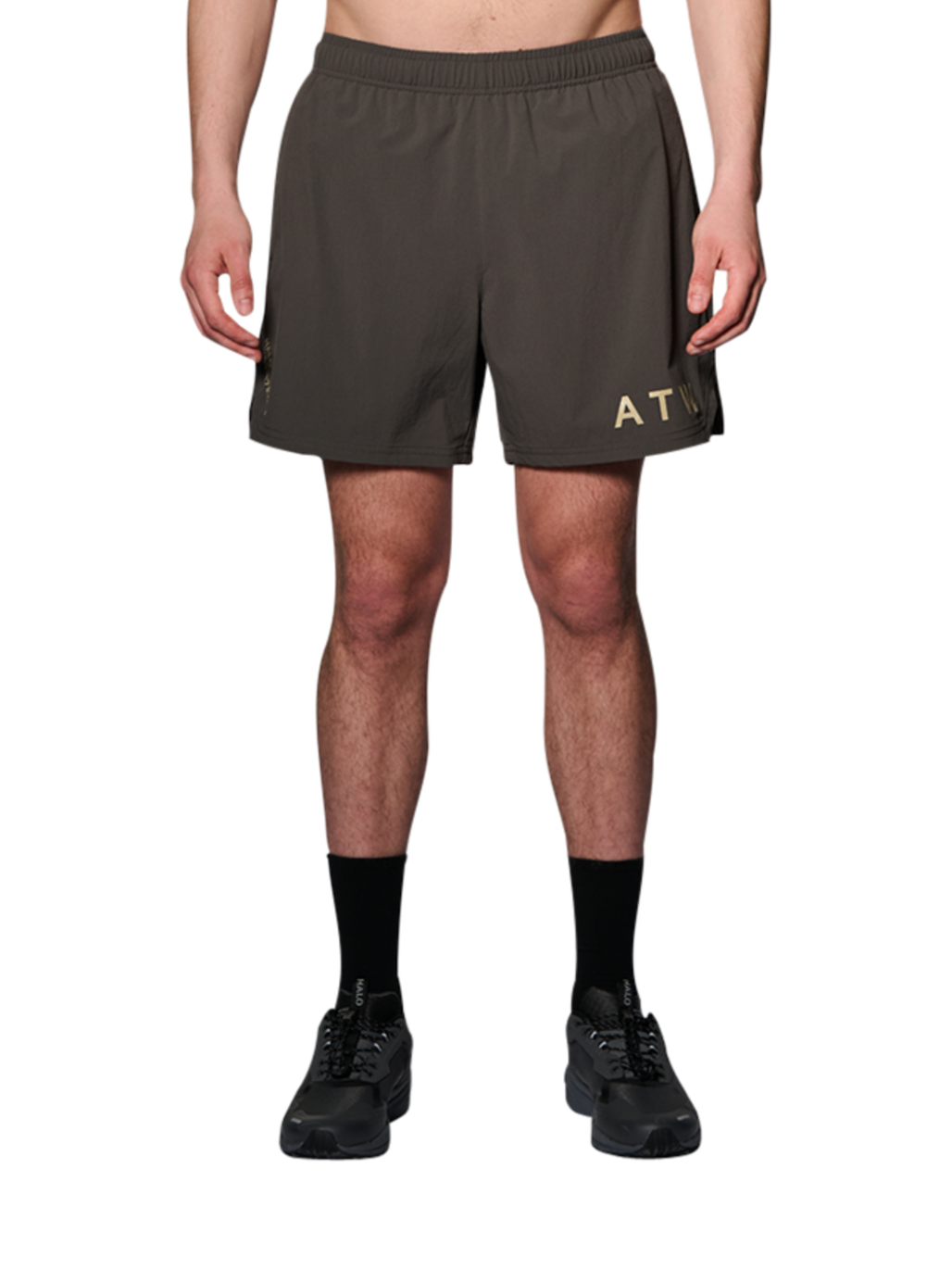 HALO SHORTS, RAVEN, model