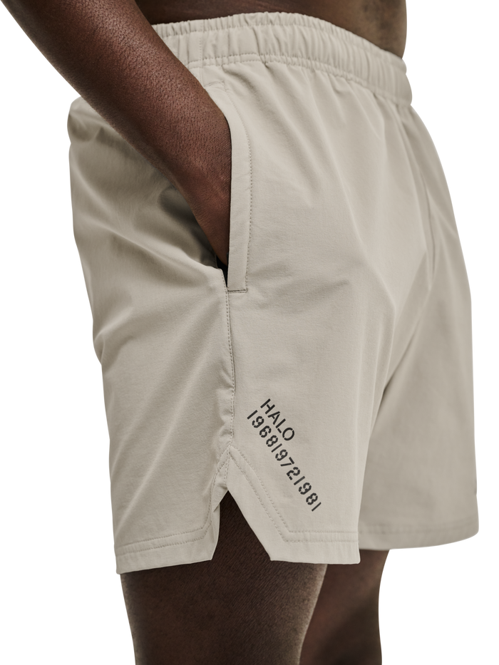 HALO SHORTS, SENECA ROCK, model