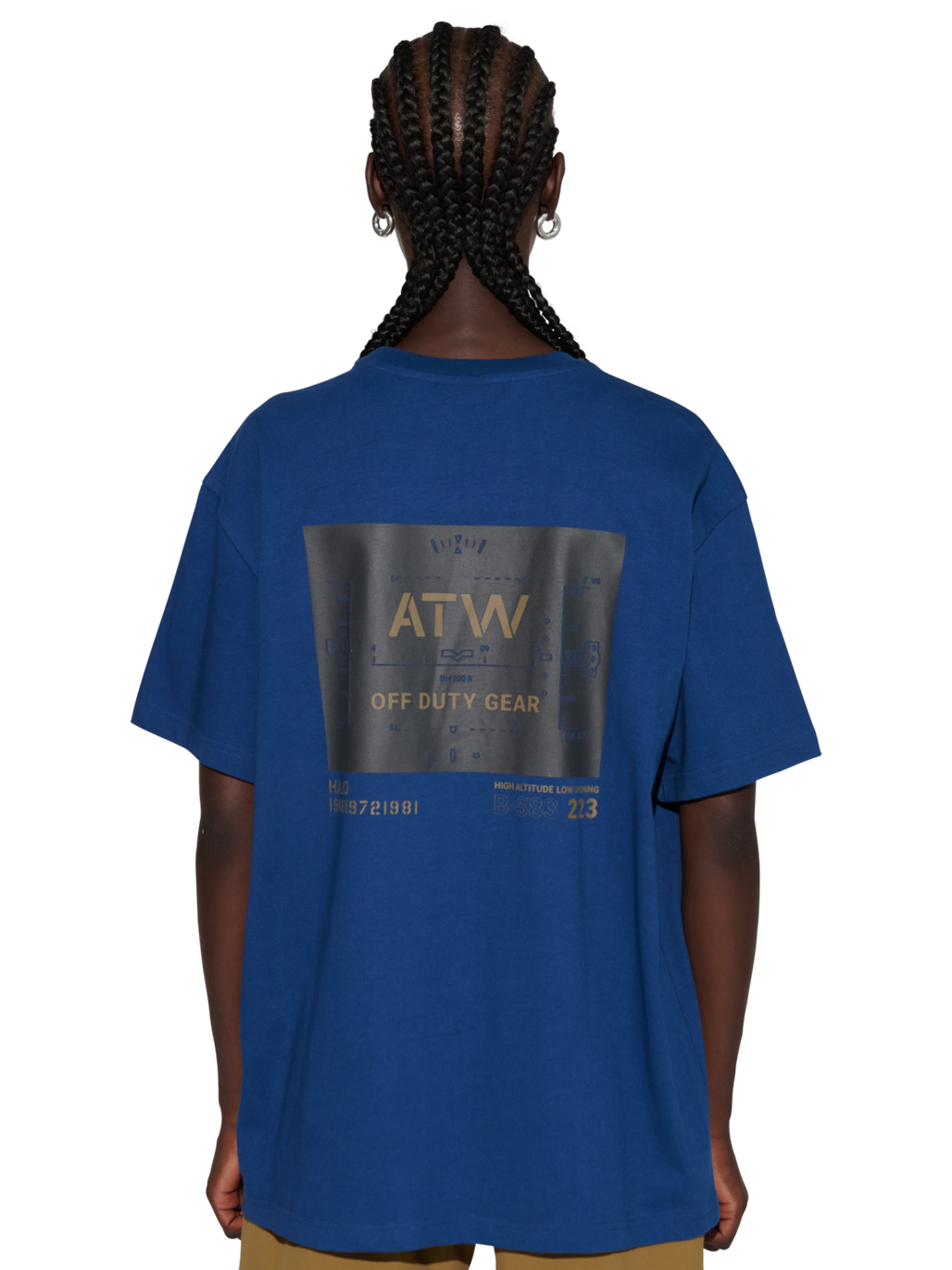 HALO B-583 T-SHIRT, SARGASSO SEA, model