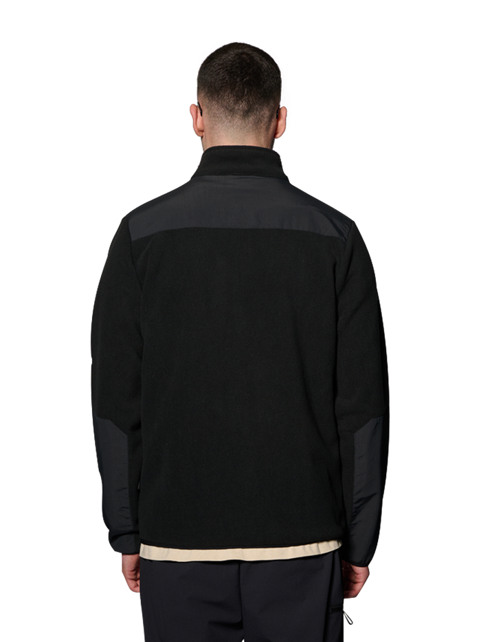 HALO BLOCKED ZIP FLEECE, BLACK, model