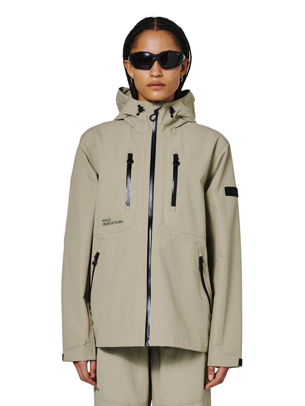 HALO ASSET JACKET, SENECA ROCK, model