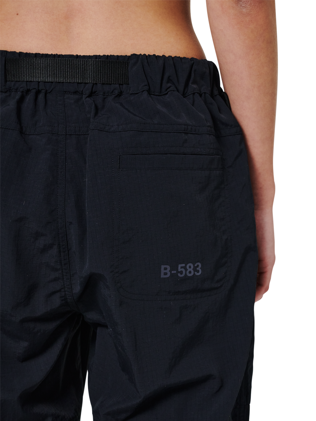 HALO ASSET PANTS, BLACK, model