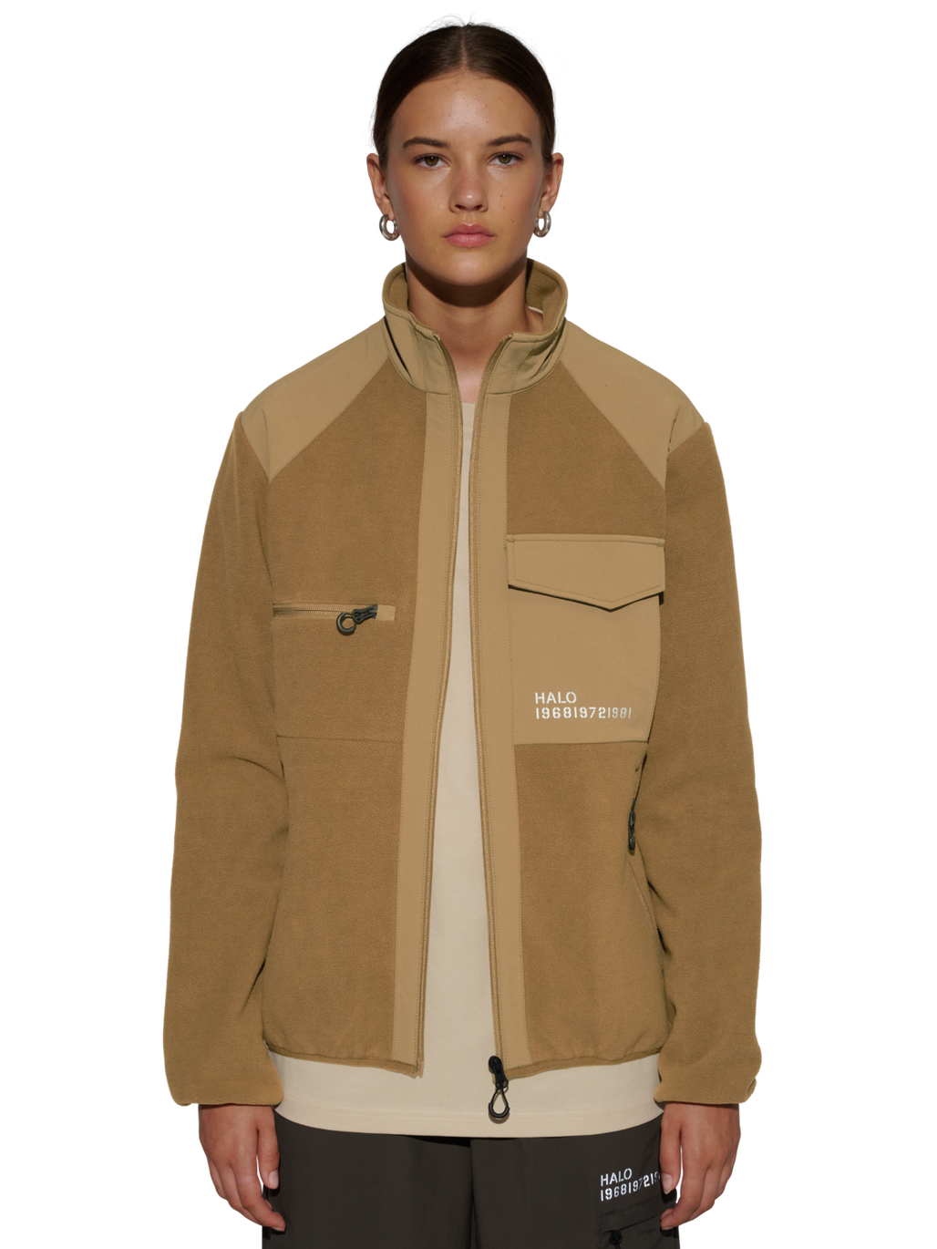 HALO PANELED FLEECE JACKET, KANGAROO, model