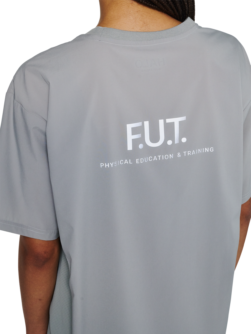 HALO SCOUT SS T-SHIRT, GRIFFIN, model