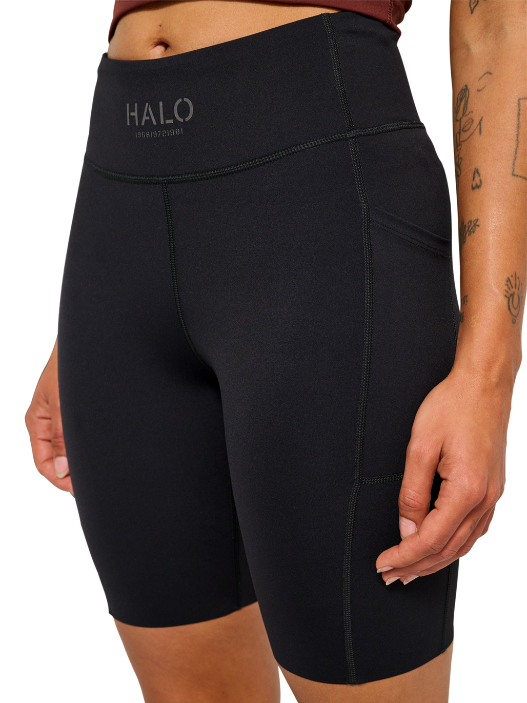 HALO WOMEN TRAINING SPRINTERS, BLACK, model