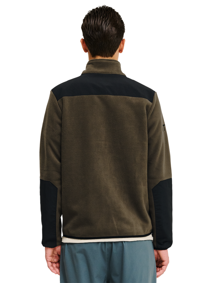 HALO BLOCKED ZIP FLEECE, MAJOR BROWN, model