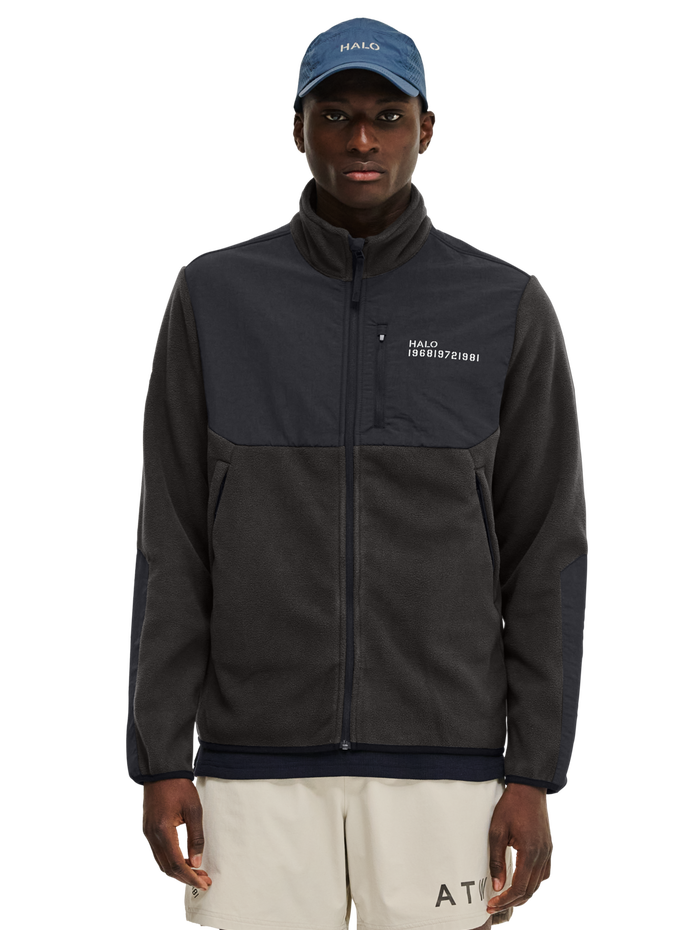 HALO BLOCKED ZIP FLEECE, RAVEN, model