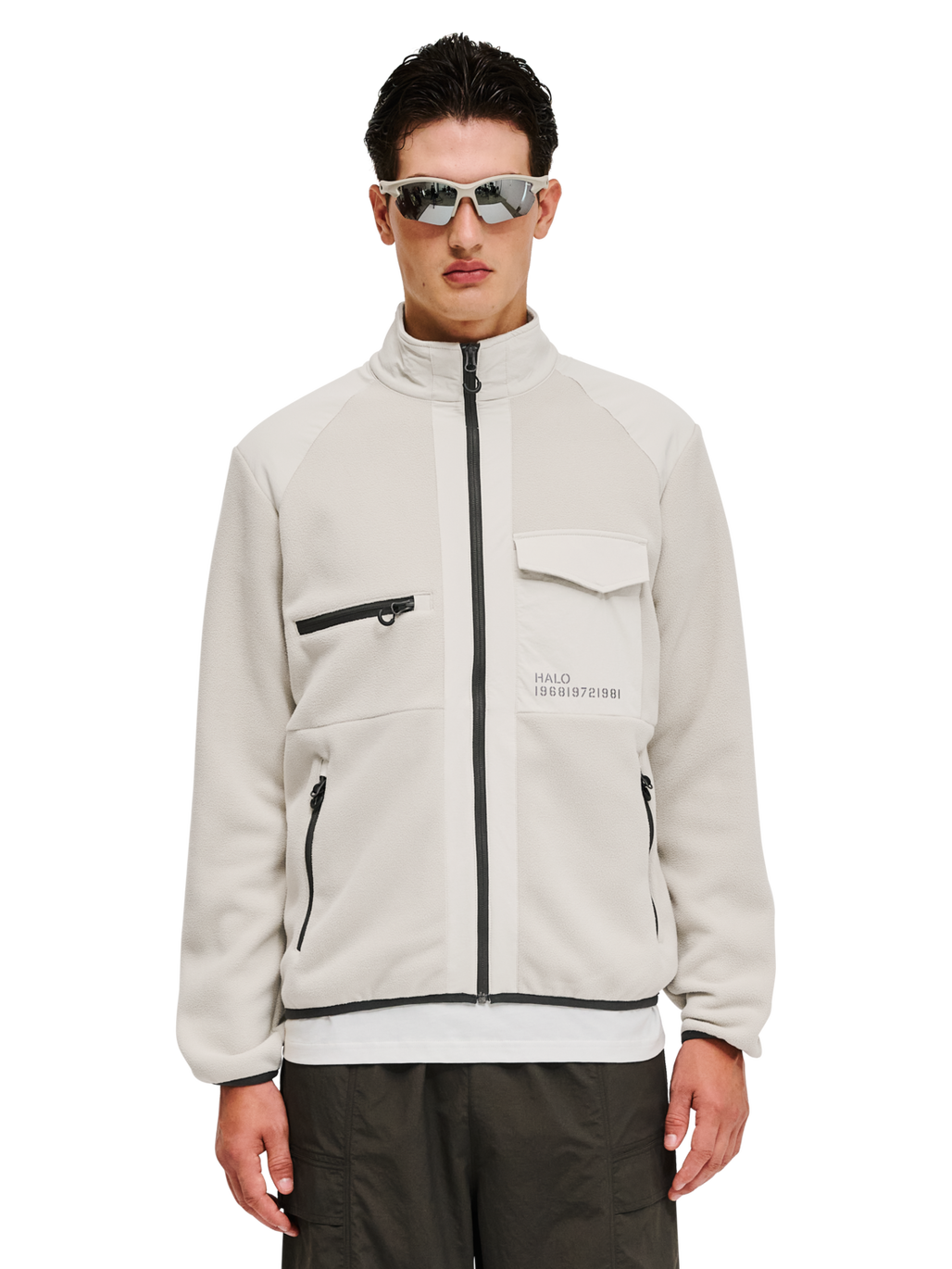 HALO PANELED FLEECE JACKET, SILVER LINING, model