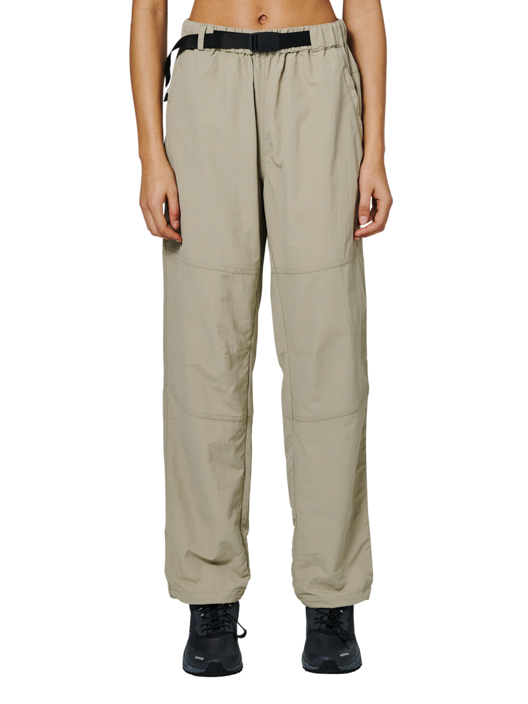 HALO ASSET PANTS, SENECA ROCK, model