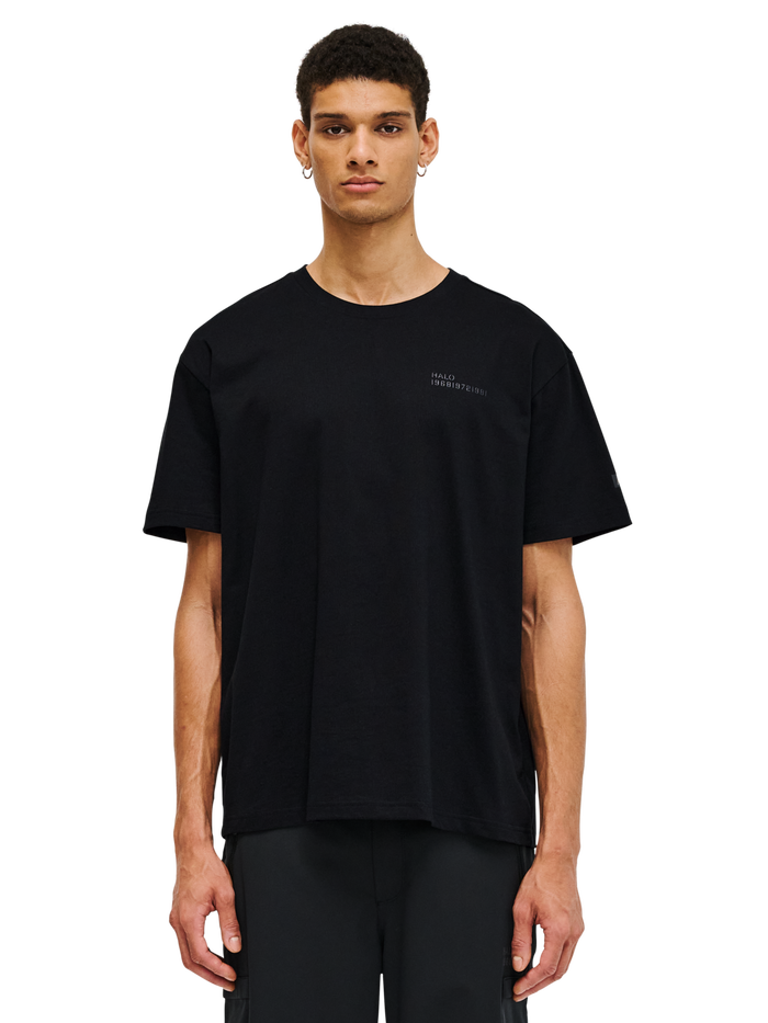HALO GRAPHIC T-SHIRT, BLACK, model