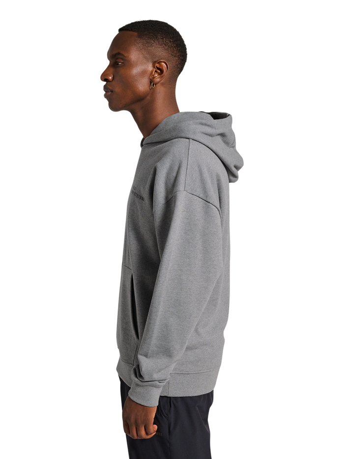 HALO ESSENTIAL HOODIE, GREY MELANGE, model