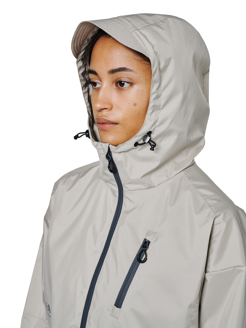 HALO DEFENSE ANORAK, SILVER LINING, model