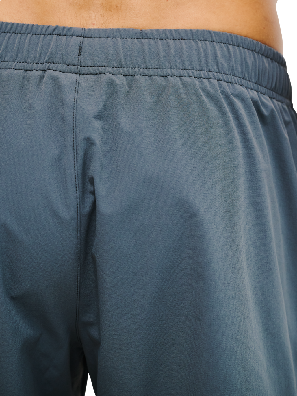 HALO SHORTS, DARK SLATE, model