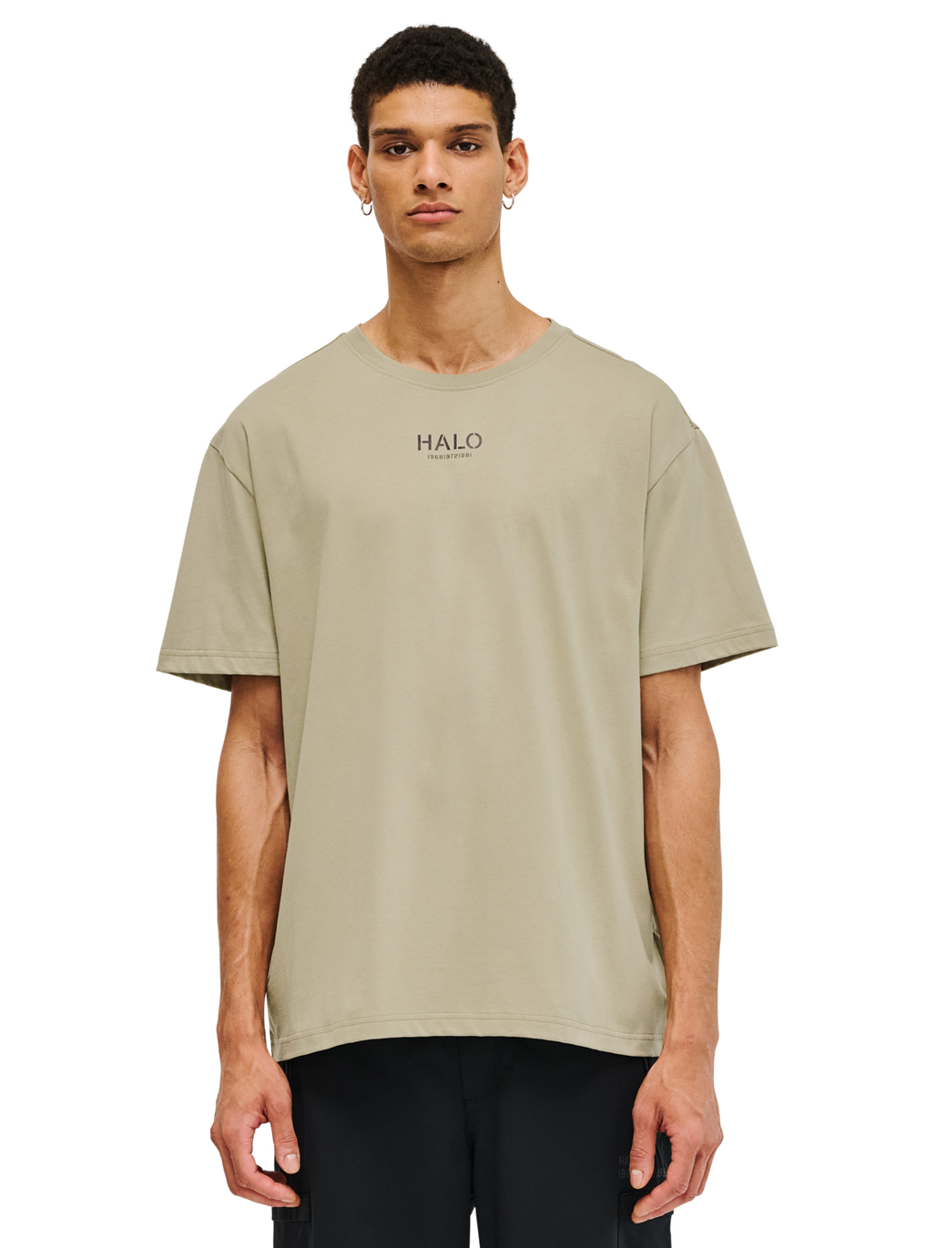 HALO GRAPHIC T-SHIRT 01, SENECA ROCK, model