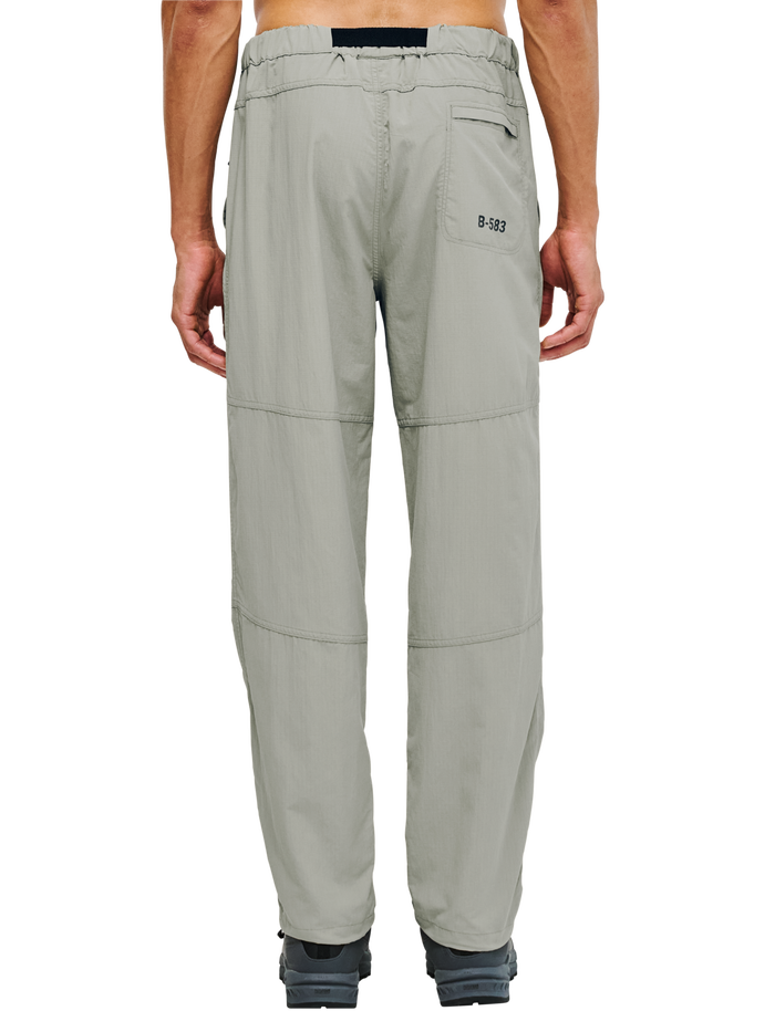 HALO ASSET PANTS, SENECA ROCK, model