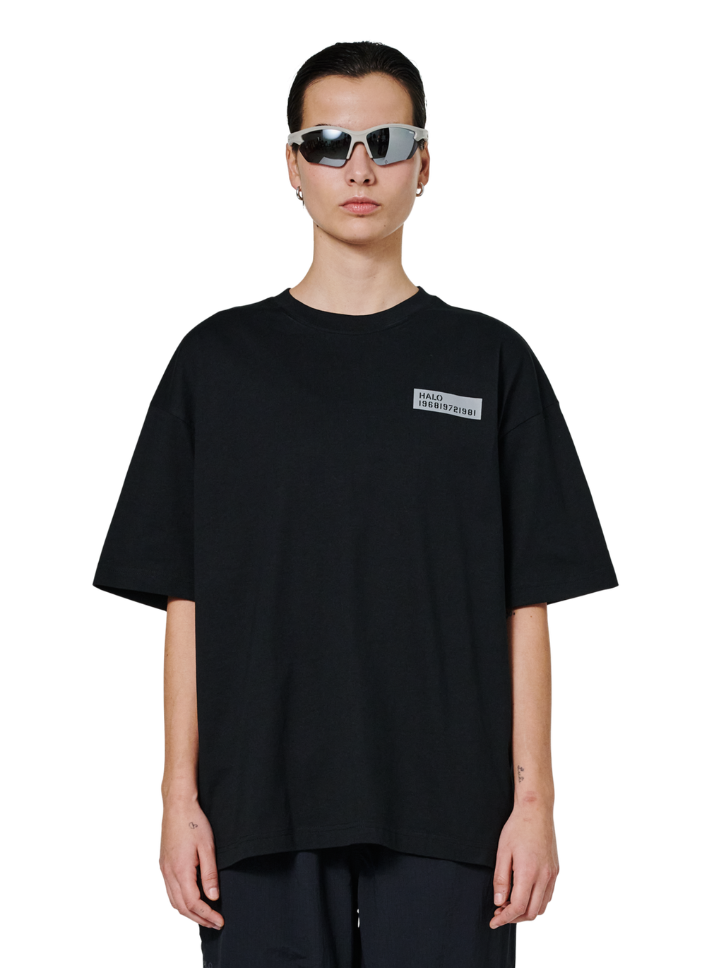 HALO GRAPHIC BOXY T-SHIRT, BLACK/GRIFFIN/GRIFFIN, model