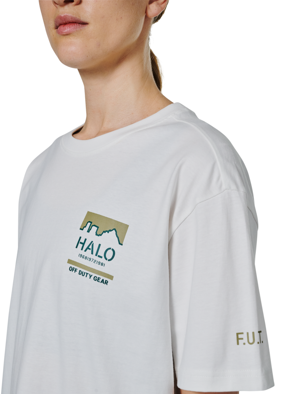 HALO GRAPHIC T-SHIRT, MARSHMALLOW/BOTANICALGARDEN/BG, model